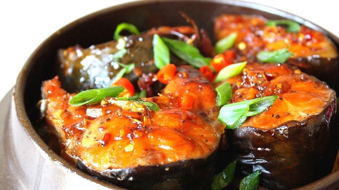 unmissable dishes in ninh binh simmered fish